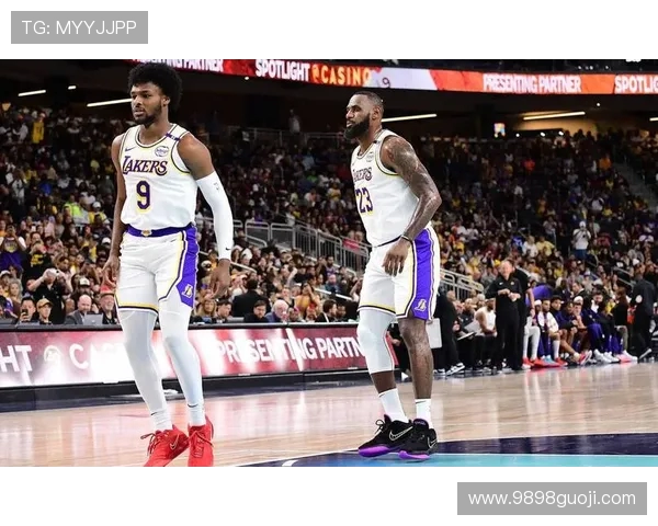 洛杉矶湖人新赛季全力冲击总冠军詹姆斯领军再创辉煌时刻 洛杉矶湖人新赛季全力冲击总冠军詹姆斯领军再创辉煌时刻