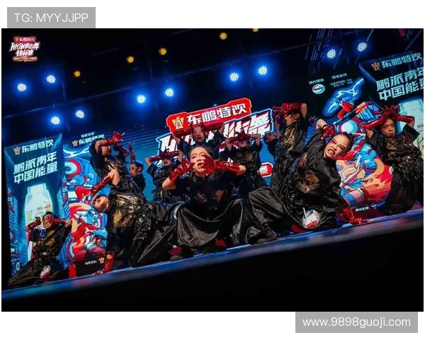 成都街舞队与上海街舞队赛后复盘探讨配合默契与舞台表现的精彩瞬间 成都街舞队与上海街舞队赛后复盘探讨配合默契与舞台表现的精彩瞬间