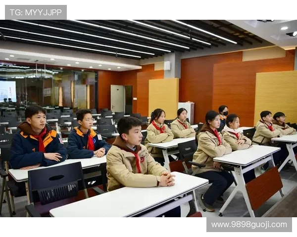 深度对话：探寻陈伟在英雄联盟中的成长与奋斗历程