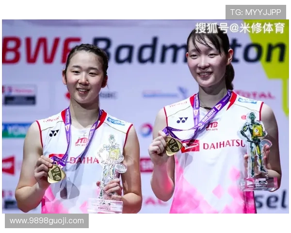 西安羽毛球队与深圳羽毛球队赛后复盘分析配合策略与表现总结