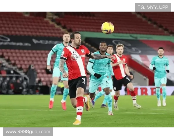 全新赛事对决：顶级球员激战激烈赛场，谁将笑到最后夺冠？