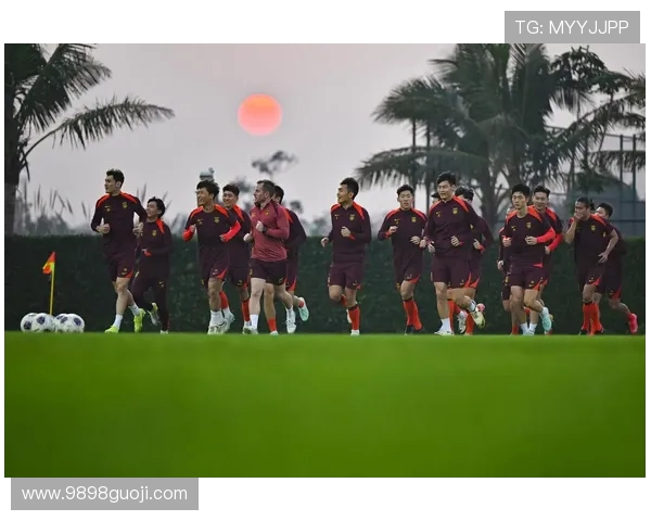 国足再创佳绩全队团结奋战逆转强敌掀起全国足球热潮